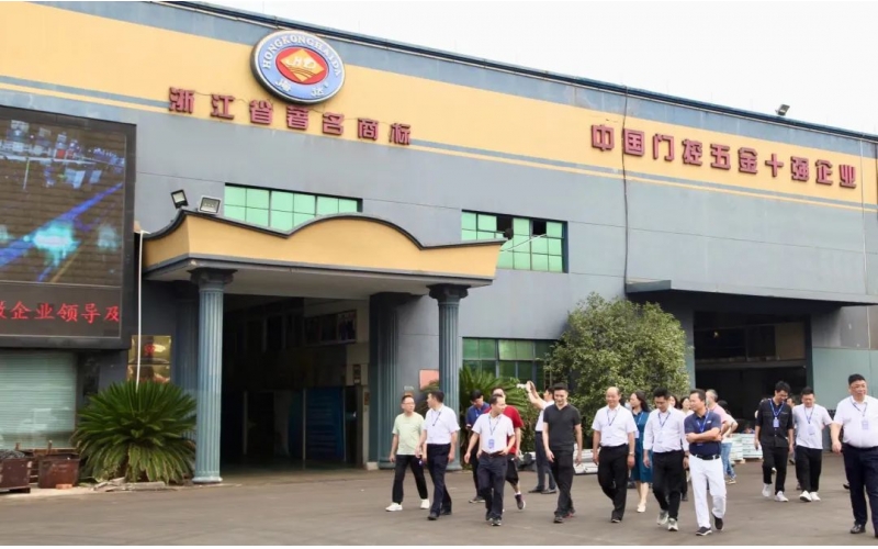 浙江省、湖州市工商聯(lián)中小微企業(yè)領(lǐng)導(dǎo)及企業(yè)家代表來(lái)海達(dá)參觀交流